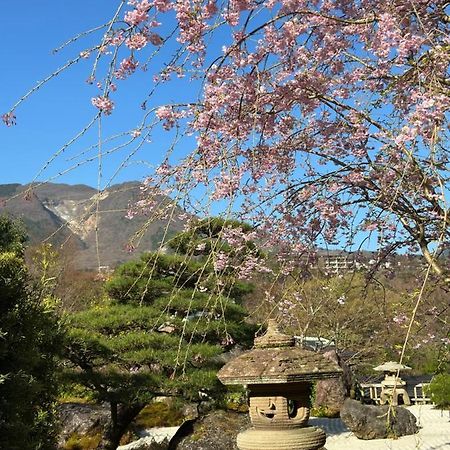 Onsen & Garden -Asante Inn- ฮาโกเน่ ภายนอก รูปภาพ