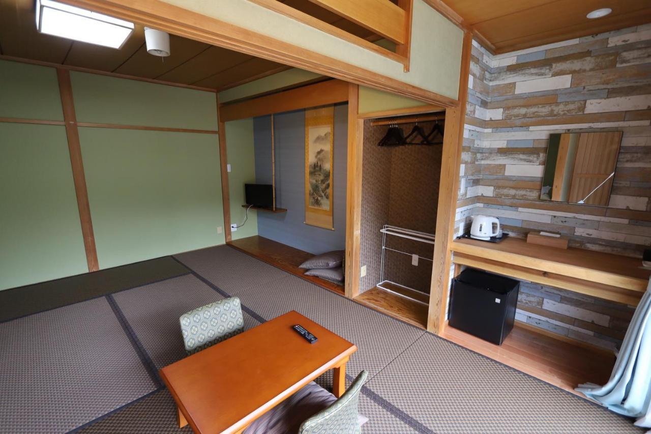 Onsen & Garden -Asante Inn- ฮาโกเน่ ภายนอก รูปภาพ