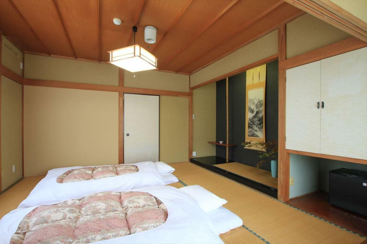 Onsen & Garden -Asante Inn- ฮาโกเน่ ภายนอก รูปภาพ